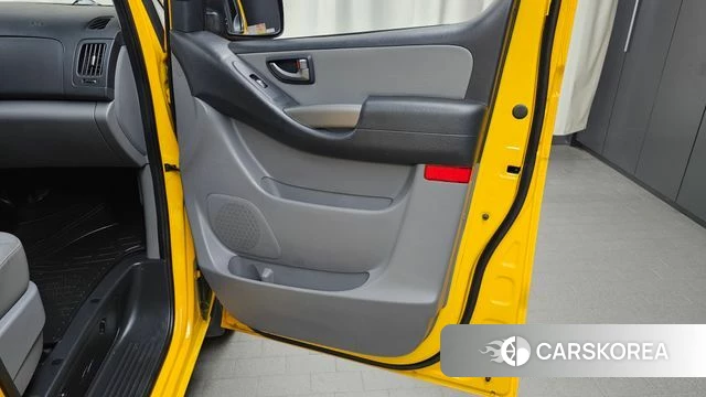 Hyundai The New Grand Starex id 4536577 из Кореи 17