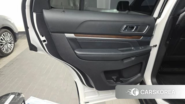 Ford Explorer id 4551678 из Кореи 17