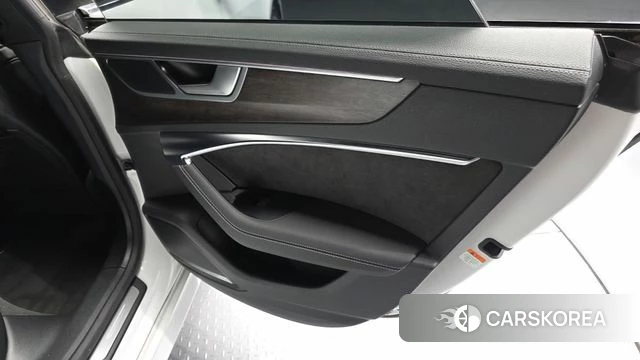 Audi A7 (4K) id 4530146 из Кореи 17