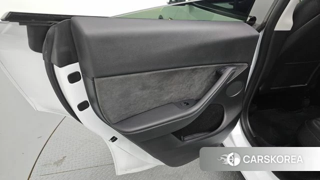 Tesla Model Y id 4691572 из Кореи 17