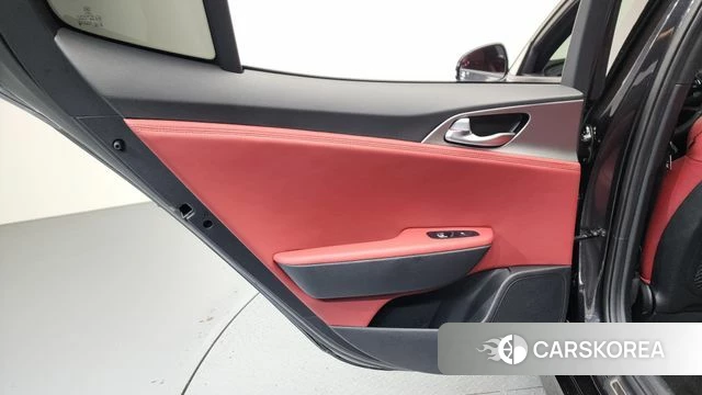 Kia Stinger id 4530157 из Кореи 17