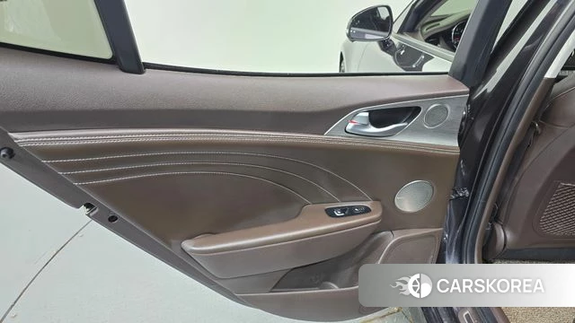 Kia Stinger Meister id 4855676 из Кореи 17