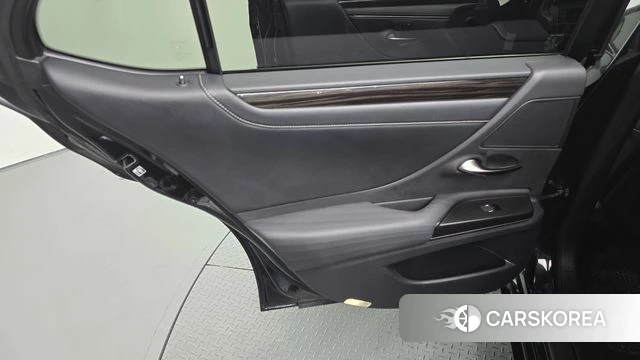 Lexus ES300h 7th generation id 4464651 из Кореи 17