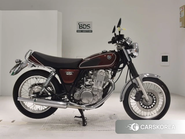 Проданный Yamaha SR 400 2015 из Японии