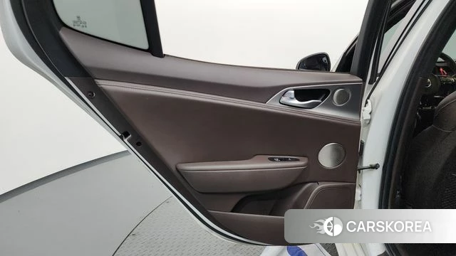 Kia Stinger id 4850134 из Кореи 17