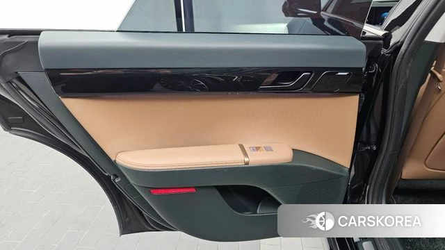 Hyundai Grandeur (GN7) id 4635412 из Кореи 17