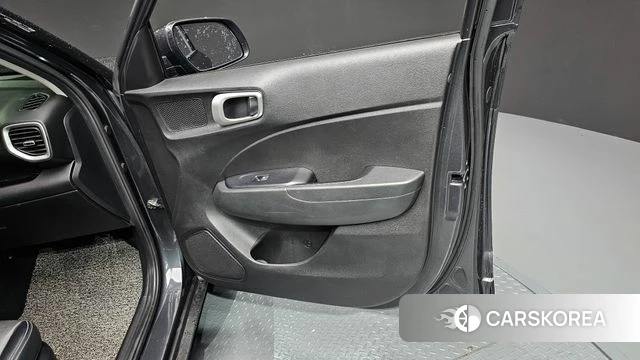 Hyundai Venue id 4490632 из Кореи 17