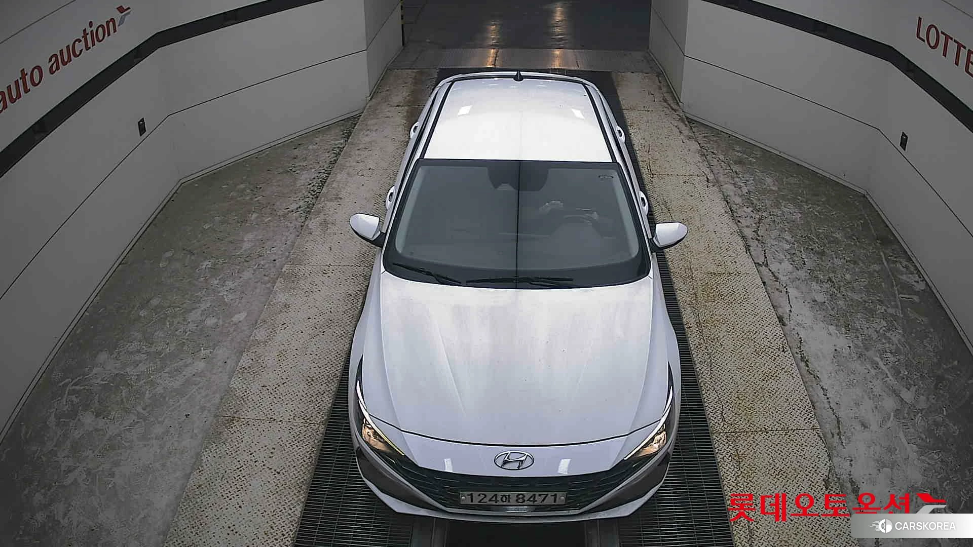 Hyundai Avante Hybrid id 4902383 из Кореи 17