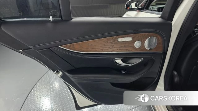 Mercedes-Benz E-Class W213 id 4900380 из Кореи 17