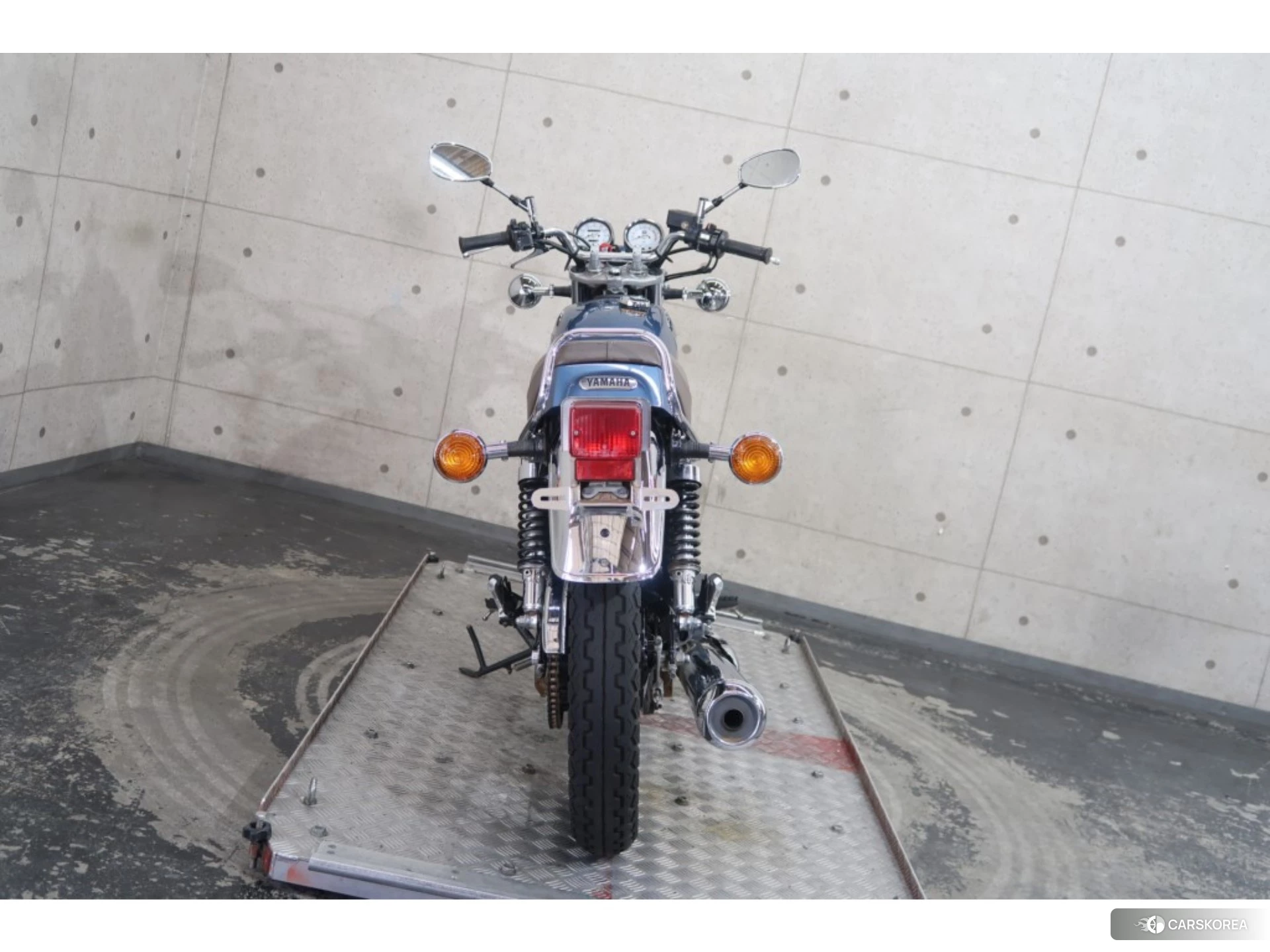 Yamaha SR 400 id 3946388 из Японии 17
