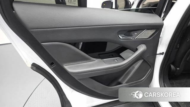 Jaguar I-PACE id 4324745 из Кореи 17