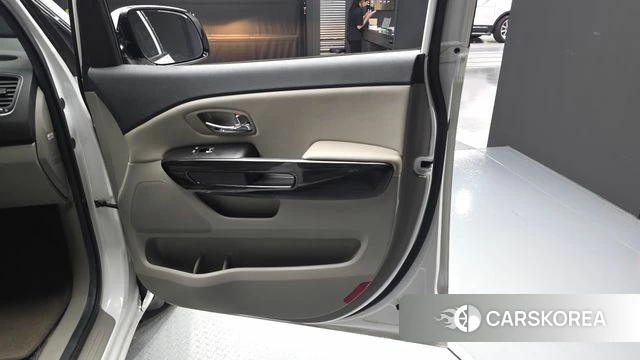 Kia The New Carnival id 4551481 из Кореи 17