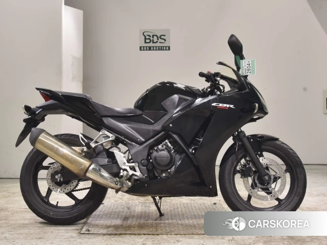 Проданный Honda CBR250R 2015 из Японии, фото 2