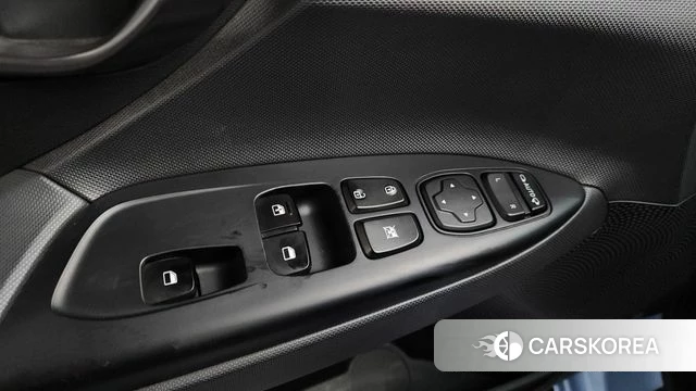 Hyundai Veloster (JS) id 4642230 из Кореи 17