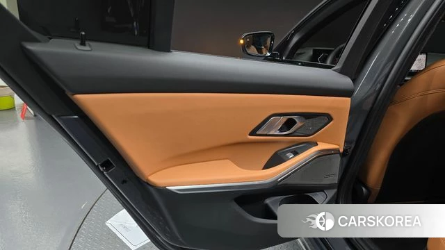 BMW 3 Series (G20) id 4499357 из Кореи 17