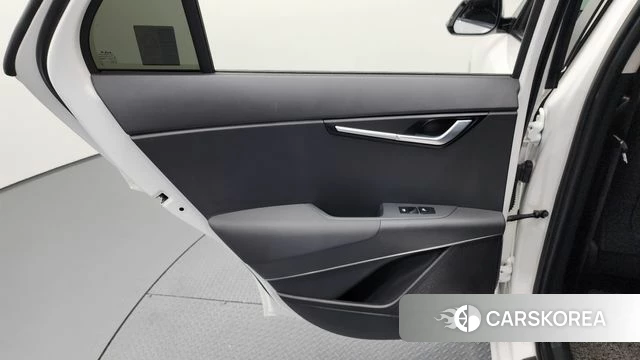 Kia Di Ol Nu Niro id 4550065 из Кореи 17