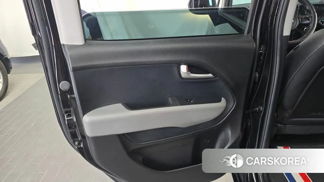 Kia The New Kia Ray id 4555422 из Кореи 17