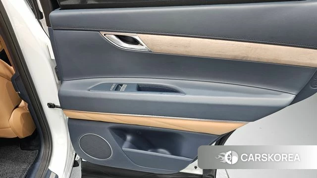 Genesis GV80 id 4401137 из Кореи 17