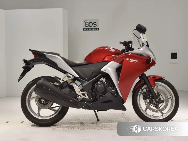 Проданный Honda CBR250R 2011 из Японии, фото 2