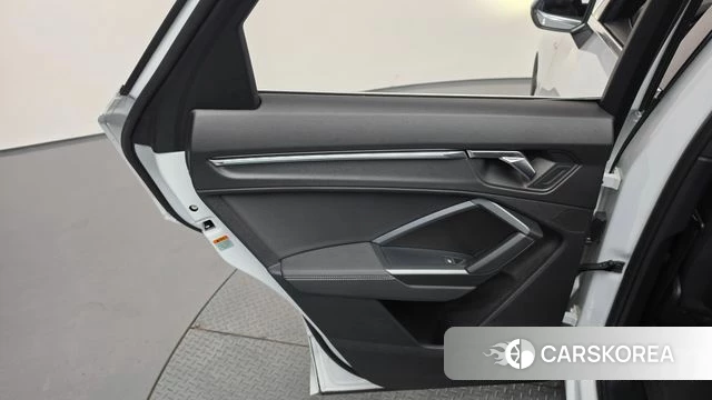 Audi Q3 (F3) id 4701845 из Кореи 17