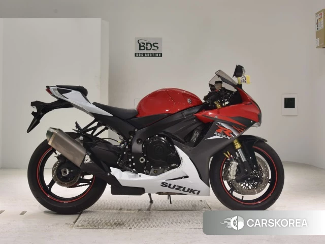 Проданный Suzuki GSX-R750 2015 из Японии