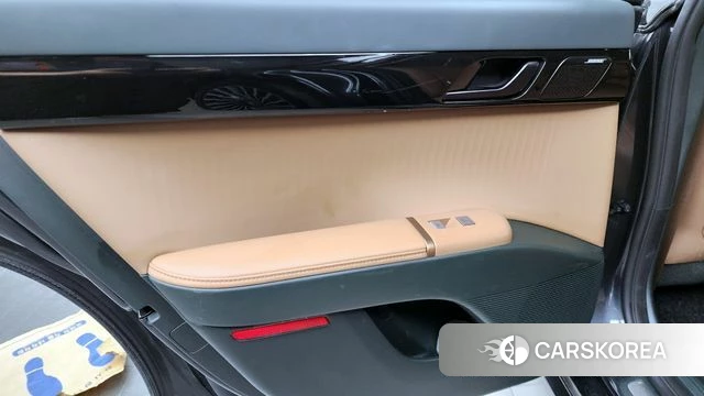 Hyundai Grandeur Hybrid (GN7) id 4360256 из Кореи 17