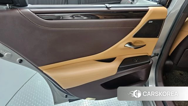 Lexus ES300h 7th generation id 4894390 из Кореи 17