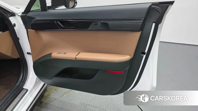 Hyundai Grandeur (GN7) id 4549538 из Кореи 16
