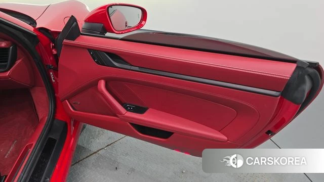 Porsche 911(992) id 4612189 из Кореи 17