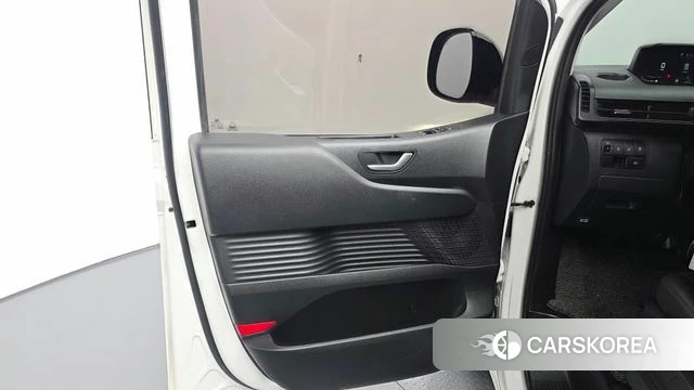 Hyundai Staria id 4302438 из Кореи 17