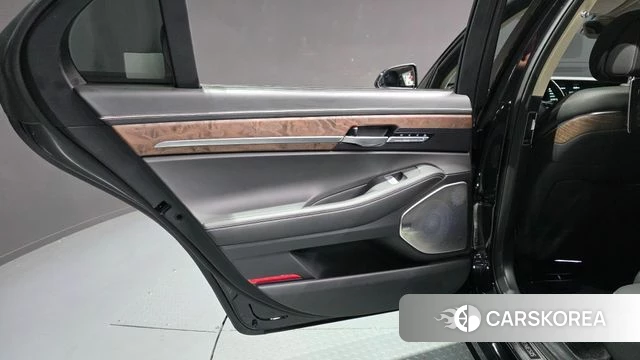 Genesis G90 id 4619605 из Кореи 17