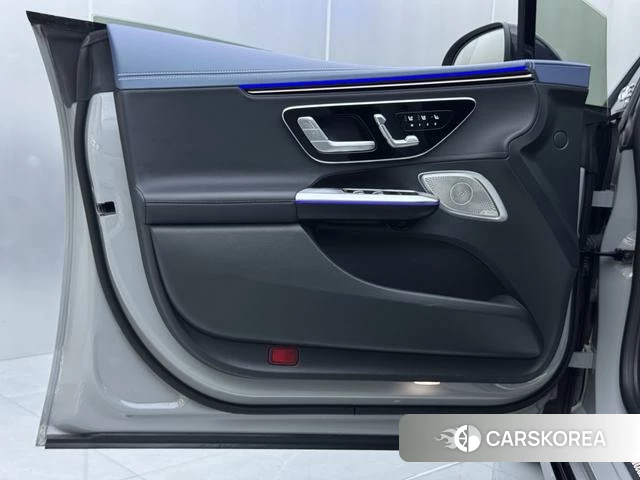 Mercedes-Benz EQE id 4374766 из Китая 17