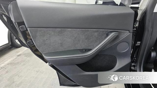 Tesla Model Y id 4612680 из Кореи 17