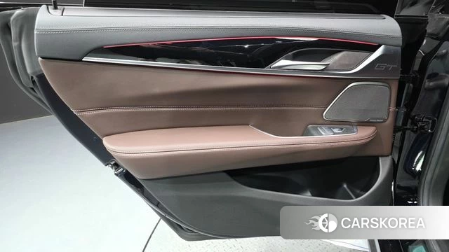 BMW 6 Series GT (G32) id 4623452 из Кореи 17
