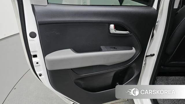 Kia The New Kia Ray id 4505442 из Кореи 17