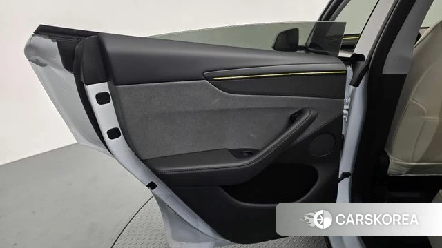 Tesla Model Y id 4487637 из Кореи 17