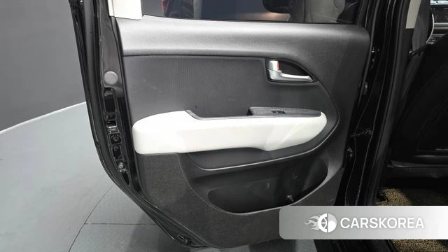 Kia The New Kia Ray EV id 4474531 из Кореи 17