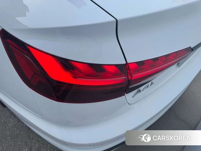 Audi A4L id 4297805 из Китая 17