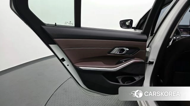 BMW 3 Series (G20) id 4371669 из Кореи 17