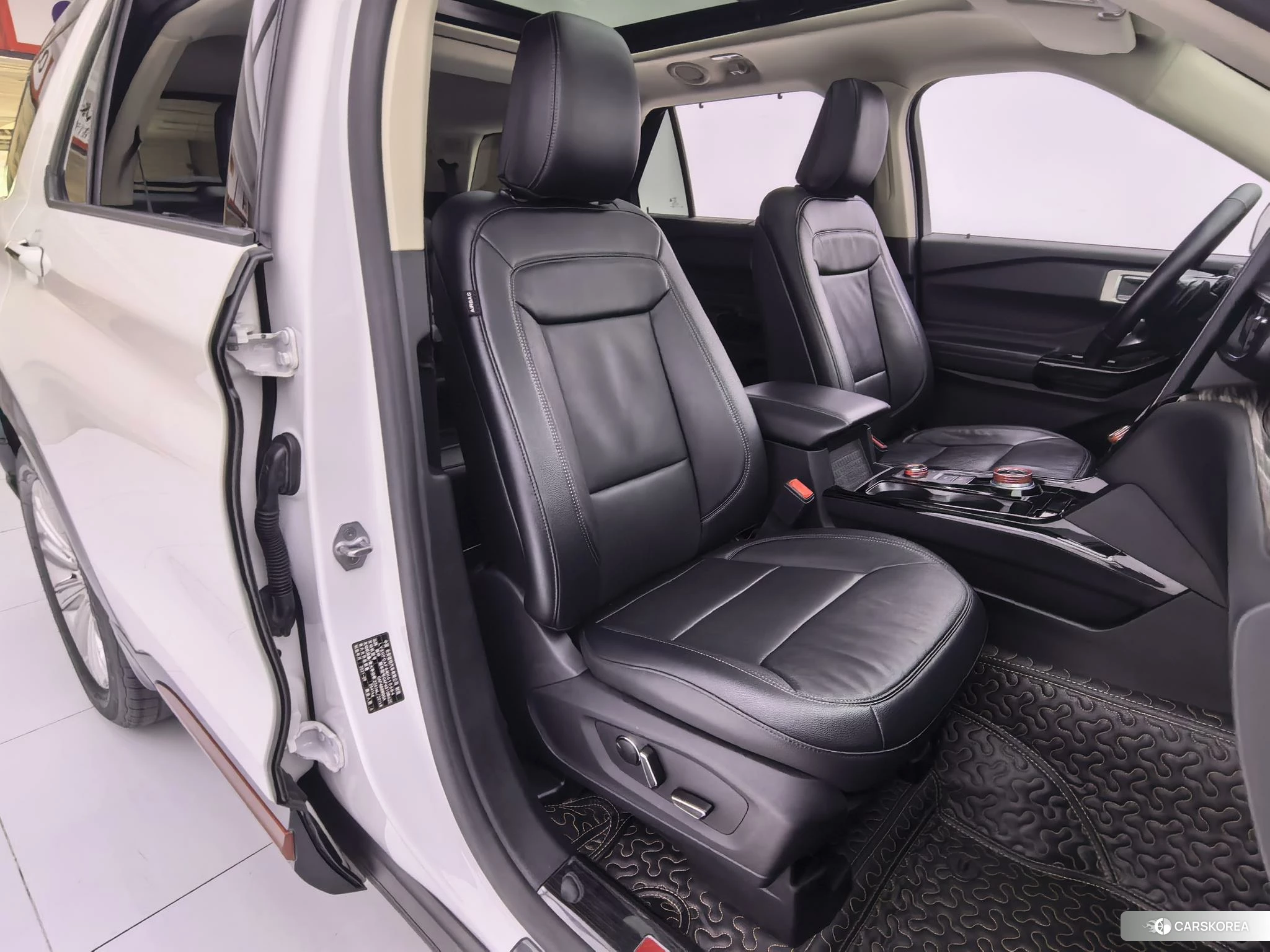 Ford Explorer id 4406125 из Китая 17