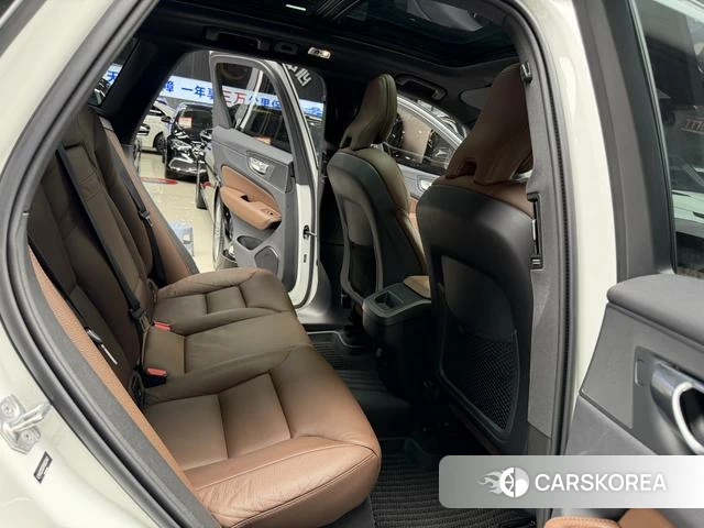 Volvo XC60 id 4234805 из Китая 17