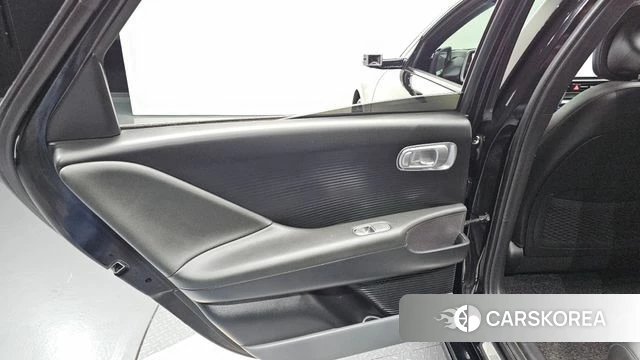 Hyundai Ionic 6 id 4893003 из Кореи 17