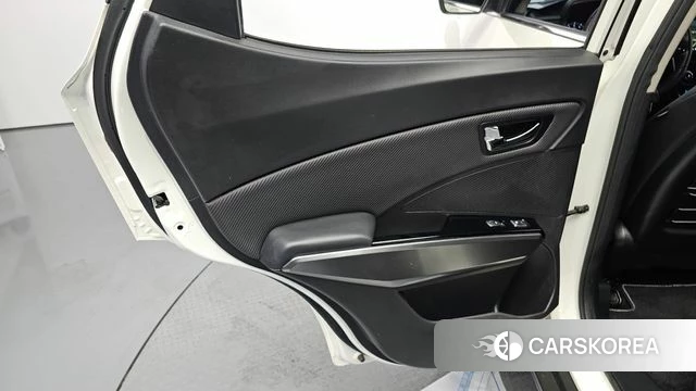 Ssangyong Tivoli Air id 4495674 из Кореи 17