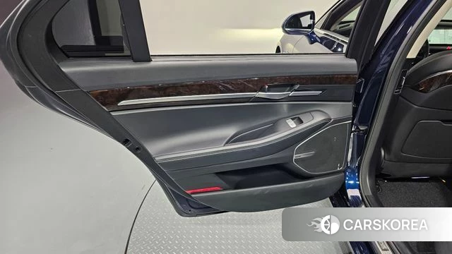 Genesis G90 id 4604308 из Кореи 17
