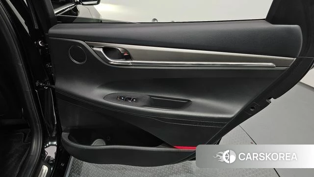 Hyundai The New Grandeur IG id 4632339 из Кореи 17