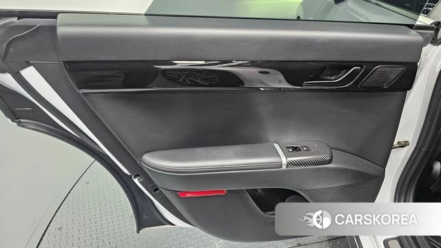 Hyundai Grandeur (GN7) id 4880440 из Кореи 17