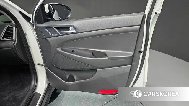 Hyundai All New Tucson id 4403682 из Кореи 17