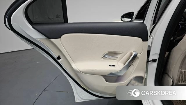 Mercedes-Benz A-Class W177 id 4740261 из Кореи 17