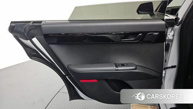Hyundai Grandeur Hybrid (GN7) id 4432730 из Кореи 17