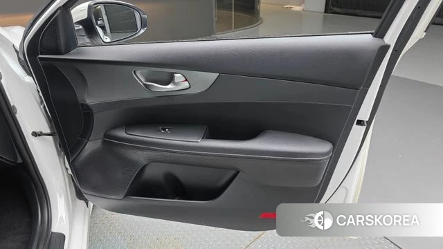 Kia Come New K3 id 4424746 из Кореи 17